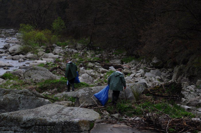 aresztanci-tez-sprzatali-borowy-jar-foto-68511