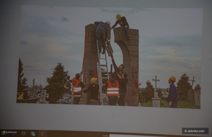 o-stosunkach-polskoukrainskich-i-pomniku-foto-68519