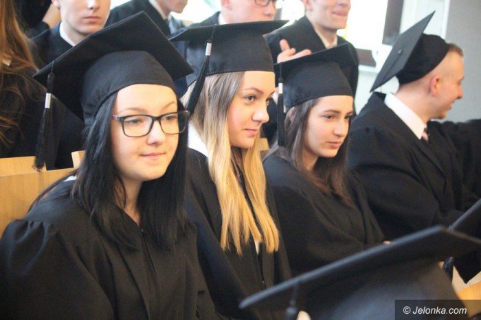 uroczyste-pozegnanie-maturzystow-foto-68526
