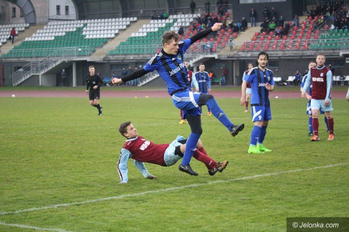 derby-dla-karkonoszy-pierwsze-zwyciestwo-foto-68537