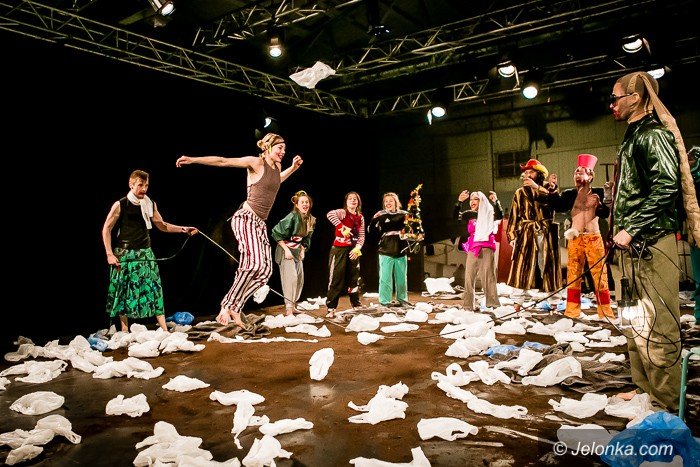 pestka-dzisiaj-zwyciezy-teatr-foto-68553