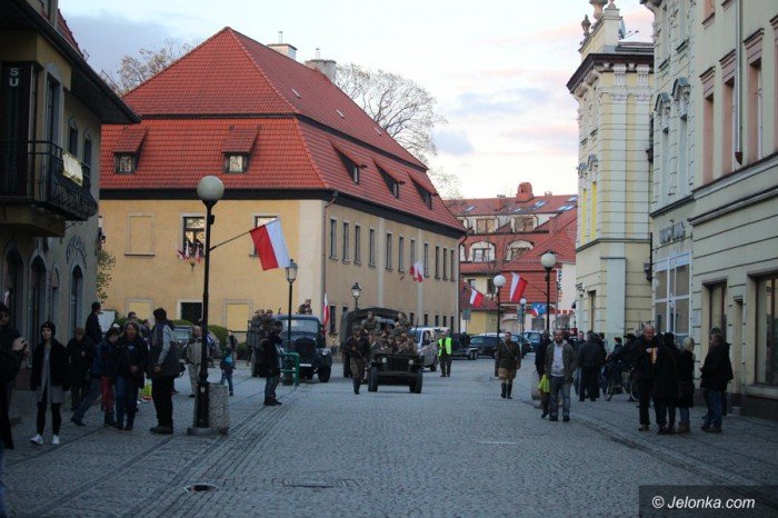 rekonstruktorzy-przemierzali-deptakiem-foto-68573