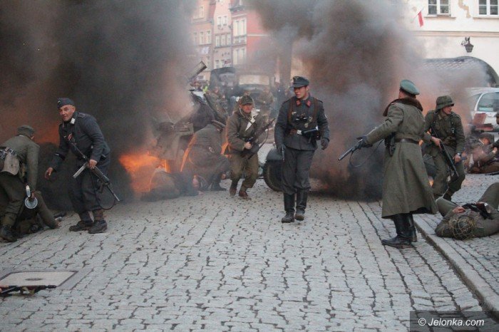 rekonstruktorzy-przemierzali-deptakiem-foto-68573