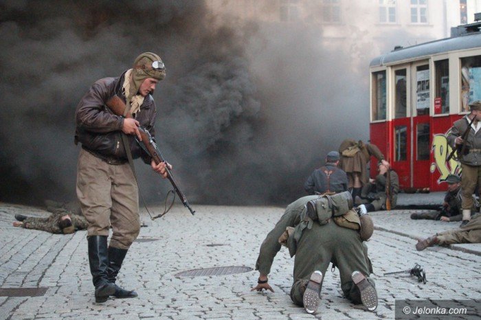 rekonstruktorzy-przemierzali-deptakiem-foto-68573