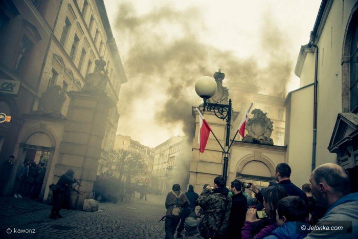 rekonstruktorzy-przemierzali-deptakiem-foto-68573