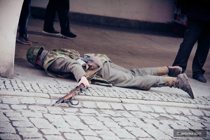 rekonstruktorzy-przemierzali-deptakiem-foto-68573