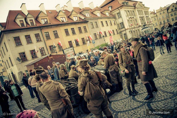 rekonstruktorzy-przemierzali-deptakiem-foto-68573
