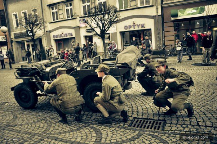 rekonstruktorzy-przemierzali-deptakiem-foto-68573