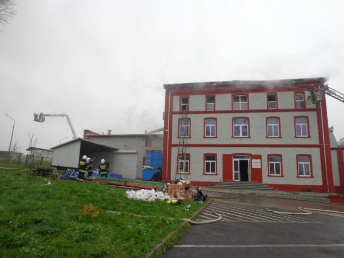 pozar-zakadu-w-starej-kamienicy-foto-68607