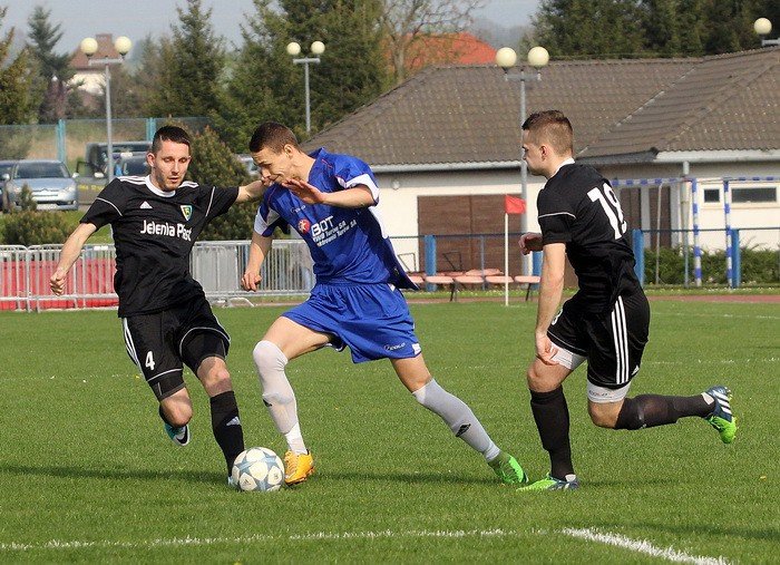 iv-liga-karkonosze-rozbite-przez-outsidera-tabeli-68626