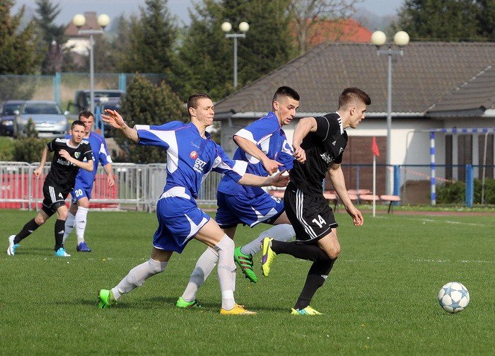 iv-liga-karkonosze-rozbite-przez-outsidera-tabeli-68626