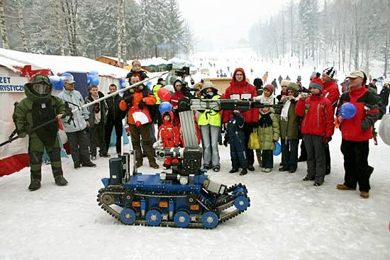 policjanci-z-ludzka-twarza-6863