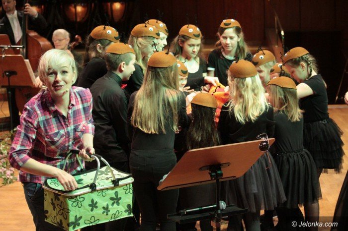 rytm-i-melodia-na-zielonej-ace-foto-68630