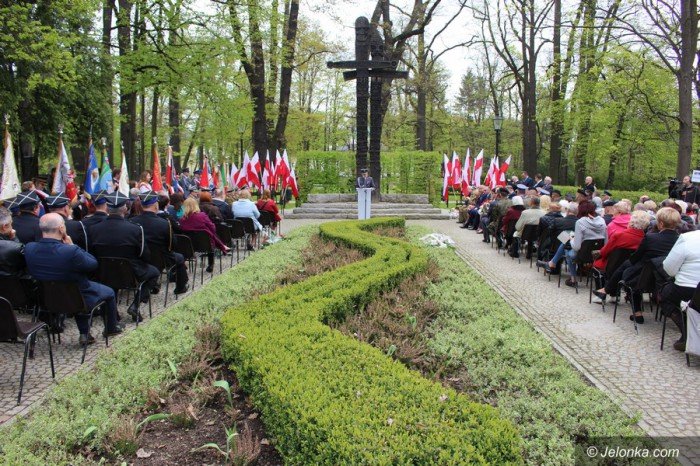 pamieci-ofiar-ii-wojny-swiatowej-foto-68656