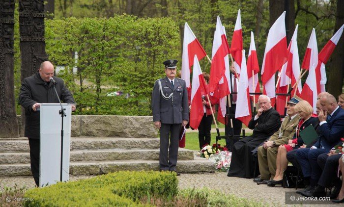 pamieci-ofiar-ii-wojny-swiatowej-foto-68656