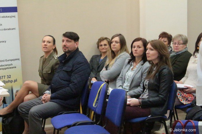 szkolili-sie-w-kierunku-prewencji-handlu-ludzmi-foto-68663