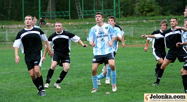 jeleniogorskie-derby-dla-karkonoszy-687