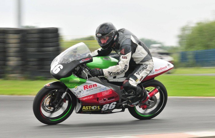 projekt-bezpieczni-motocyklisci-z-ulicy-na-tor-foto-68711