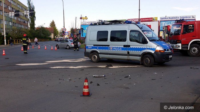 dwie-osoby-w-szpitalu-zderzenie-na-skrzyzowaniu-foto-video-68712