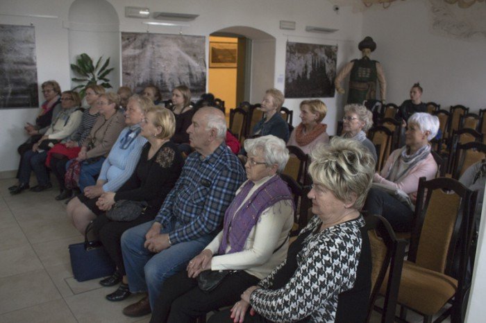 modzi-duchem-w-muzeum-przyrodniczym-foto-68739