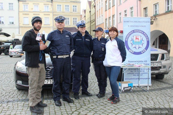 cudowni-ludzie-pomagaja-gosi-foto-68747