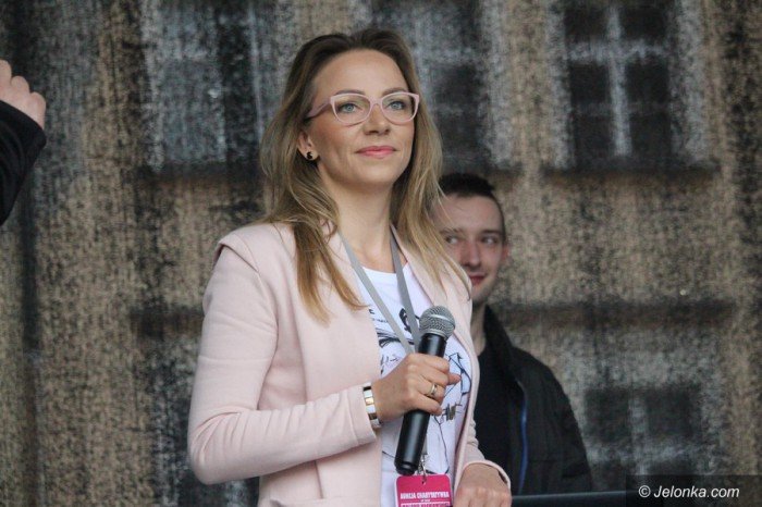 cudowni-ludzie-pomagaja-gosi-foto-68747