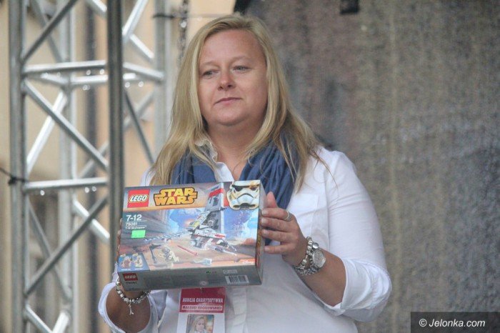 cudowni-ludzie-pomagaja-gosi-foto-68747