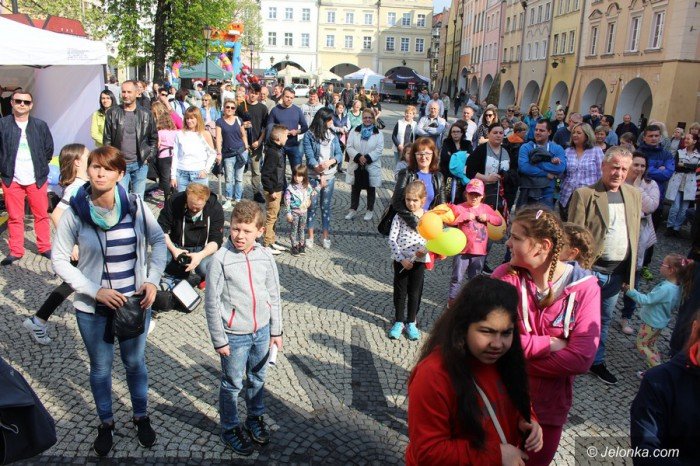 cudowni-ludzie-pomagaja-gosi-foto-68747