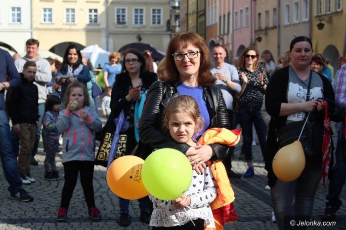 cudowni-ludzie-pomagaja-gosi-foto-68747