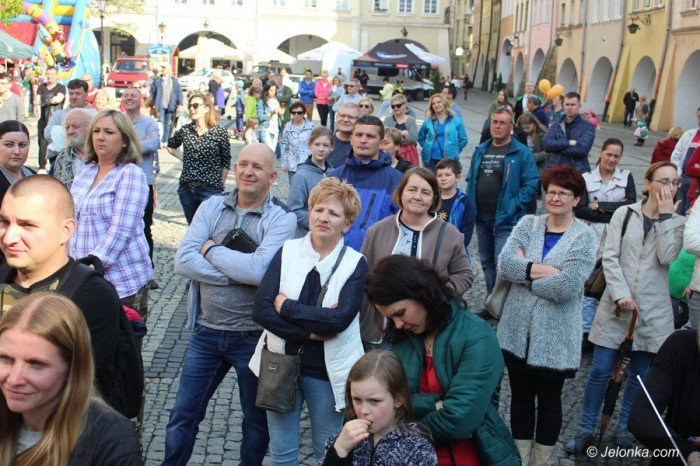 cudowni-ludzie-pomagaja-gosi-foto-68747