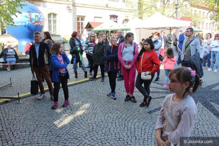 cudowni-ludzie-pomagaja-gosi-foto-68747