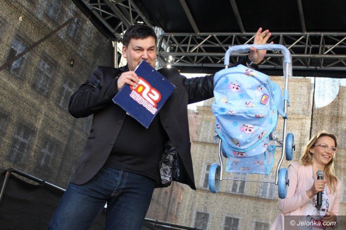 cudowni-ludzie-pomagaja-gosi-foto-68747