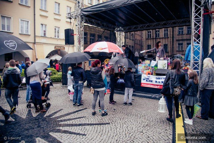 cudowni-ludzie-pomagaja-gosi-foto-68747