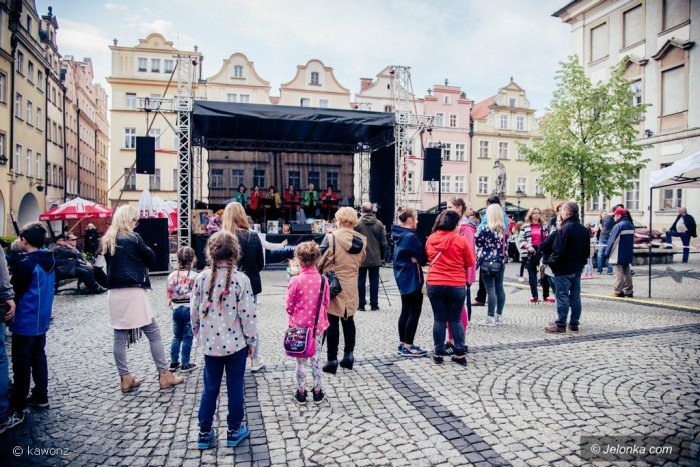 cudowni-ludzie-pomagaja-gosi-foto-68747