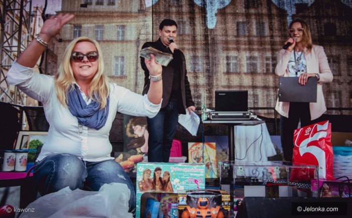 cudowni-ludzie-pomagaja-gosi-foto-68747