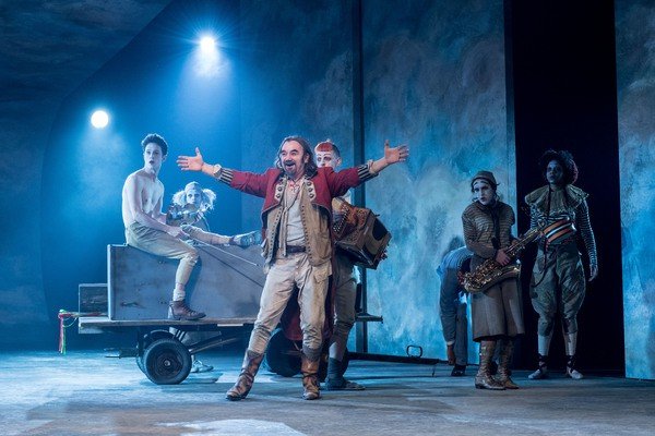 rosencrantz-i-guildenstern-nie-zyja-w-heliosie-foto-68795