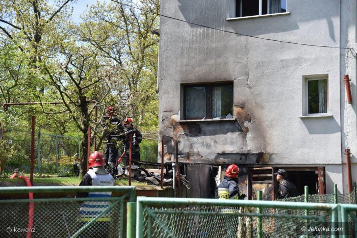 pozar-garazu-przy-ulicy-nowowiejskiej-foto-68820