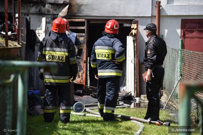 pozar-garazu-przy-ulicy-nowowiejskiej-foto-68820