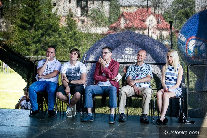 wybrali-miss-i-bawili-sie-z-obuzami-foto-68842