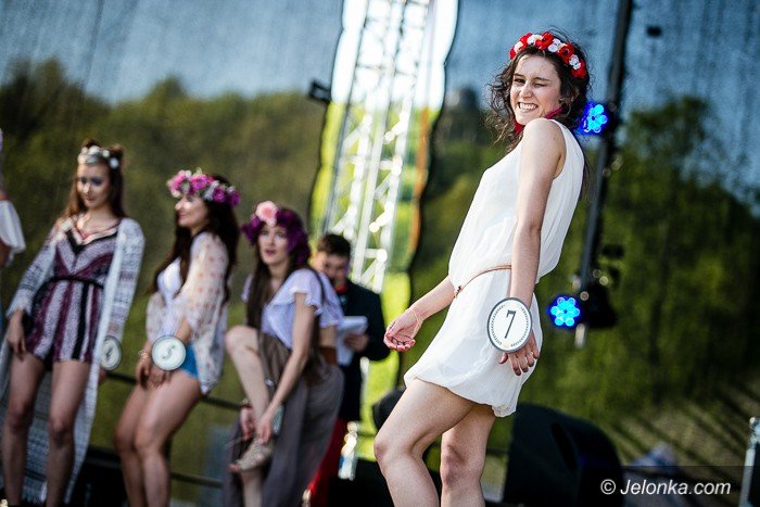 wybrali-miss-i-bawili-sie-z-obuzami-foto-68842