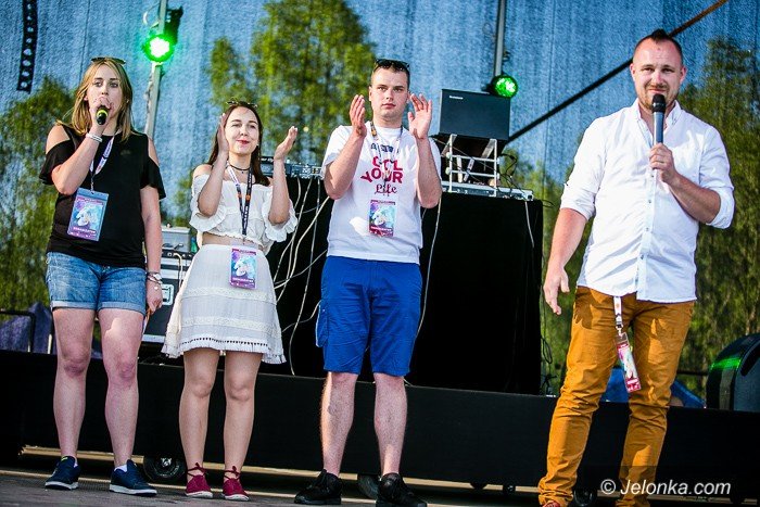 wybrali-miss-i-bawili-sie-z-obuzami-foto-68842