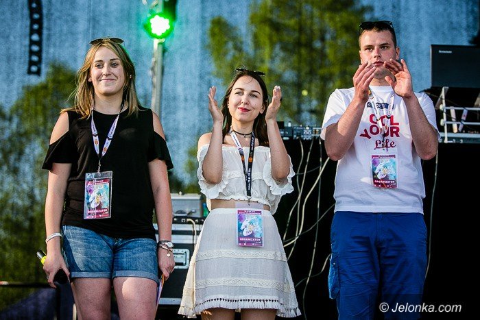 wybrali-miss-i-bawili-sie-z-obuzami-foto-68842