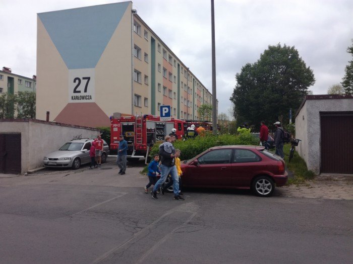 groznie-wygladajacy-pozar-na-karowicza-foto-68870