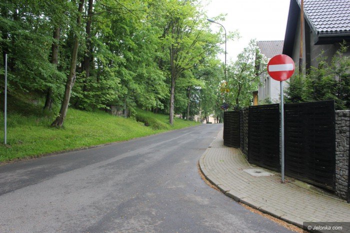 zamieszanie-z-organizacja-ruchu-na-chemonskiego-foto-68931