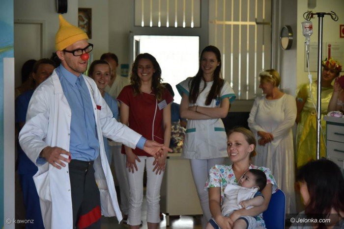w-dniu-dziecka-pamietali-o-maych-pacjentach-foto-69097