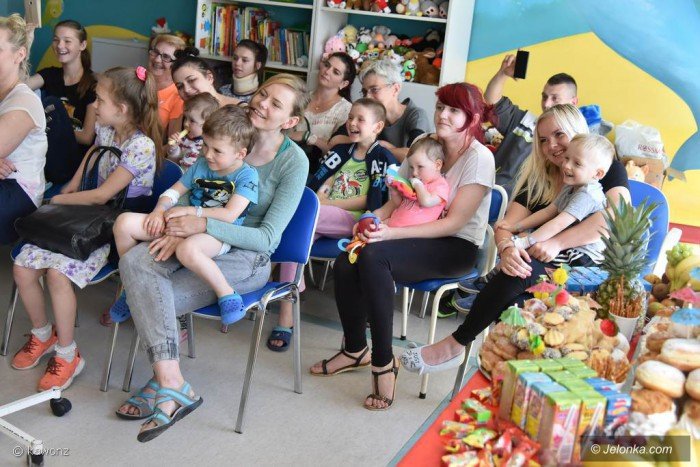 w-dniu-dziecka-pamietali-o-maych-pacjentach-foto-69097
