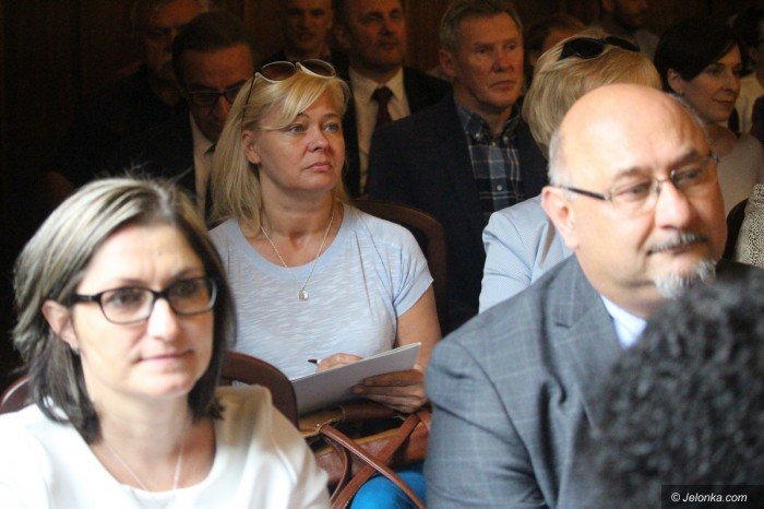 dyskutowali-o-przyszosci-szko-zawodowych-foto-69169