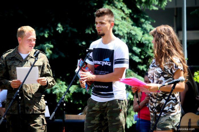 swieto-uczelni-z-elementami-wojskowymi-foto-69184