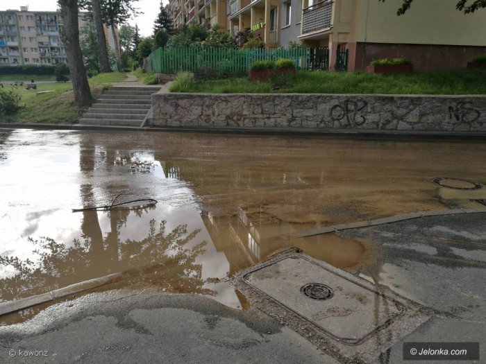 duza-awaria-wodociagu-na-zabobrzu-foto-aktualizacja-69210