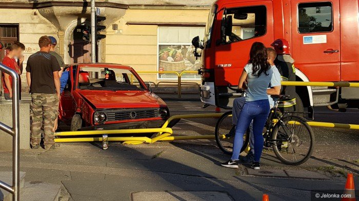 skasowa-barierki-przy-maej-poczcie-foto-69214